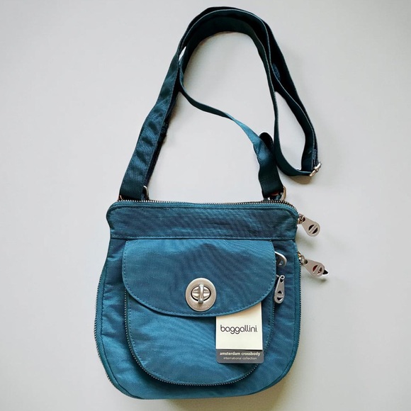 Baggallini Handbags - NWT Baggallini Turquoise Crossbody Bag